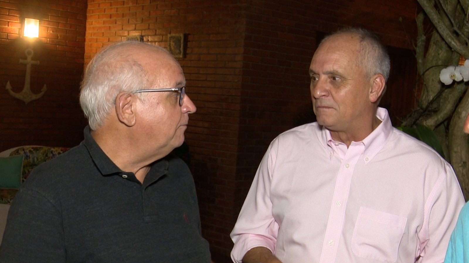 FORA DE CAMPO